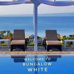 White Tennis & Διαμέρισμα